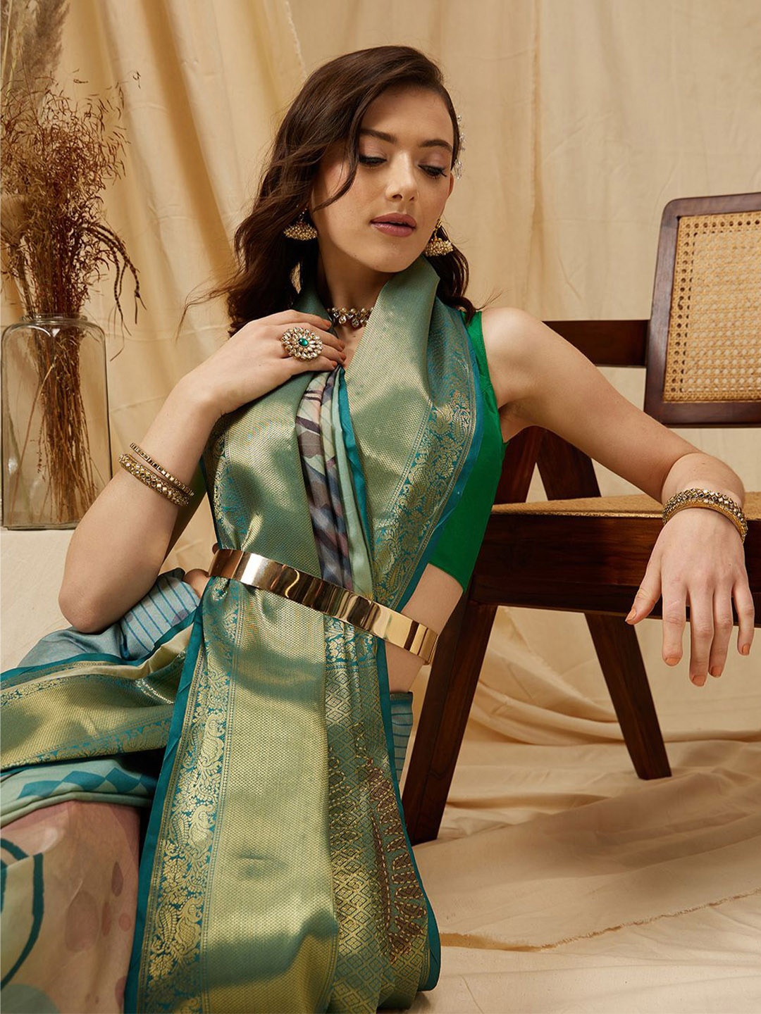 

DIVASTRI Banarasi Tusser Soft Silk Digital Print Zari Woven Saree, Green