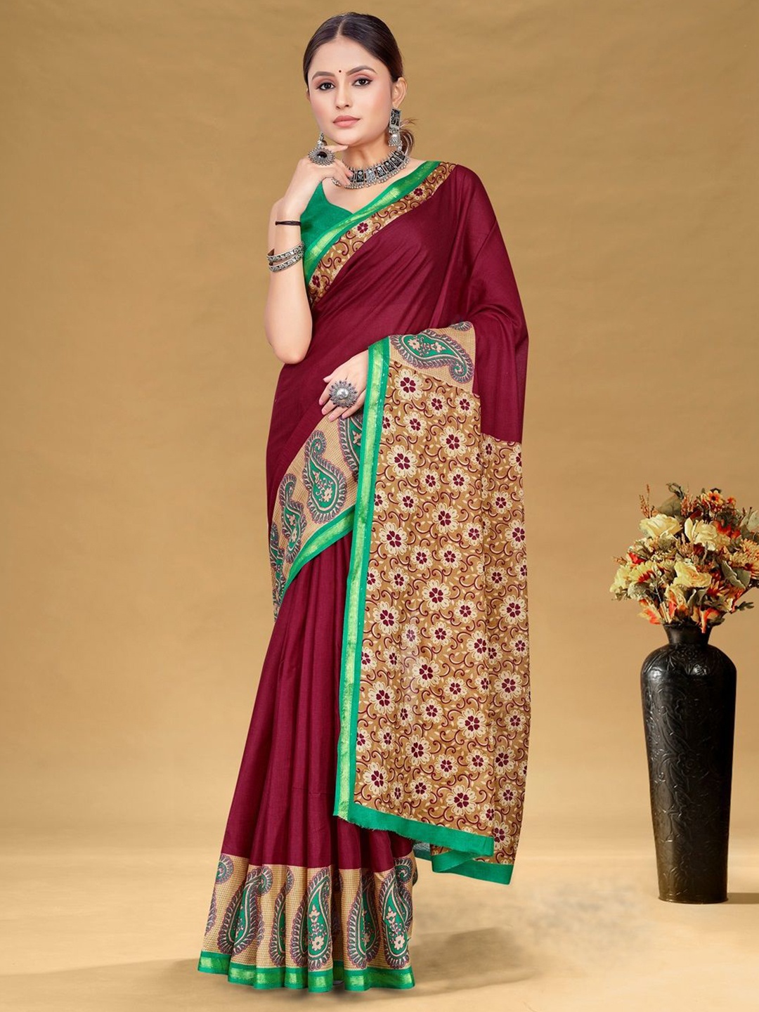 

HERE&NOW Floral Printed Zari Pure Cotton Ikat Saree, Maroon