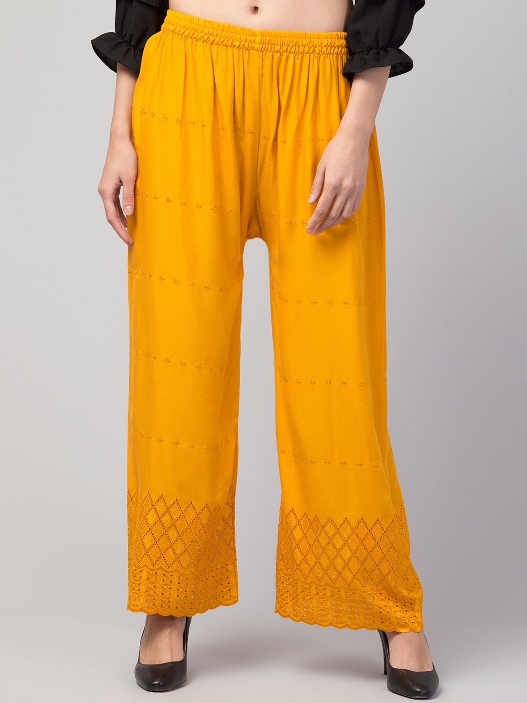 

STYLE PREZONE Women Relaxed Trousers, Mustard