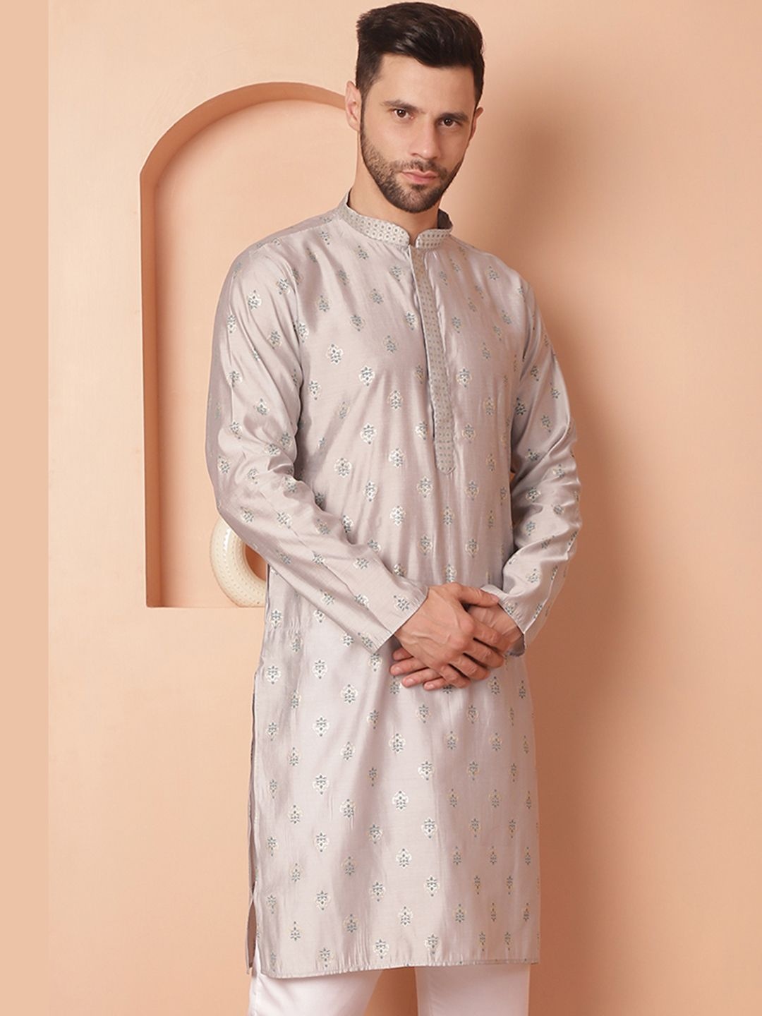 

Anouk Grey Floral Printed Mandarin Collar Straight Kurta
