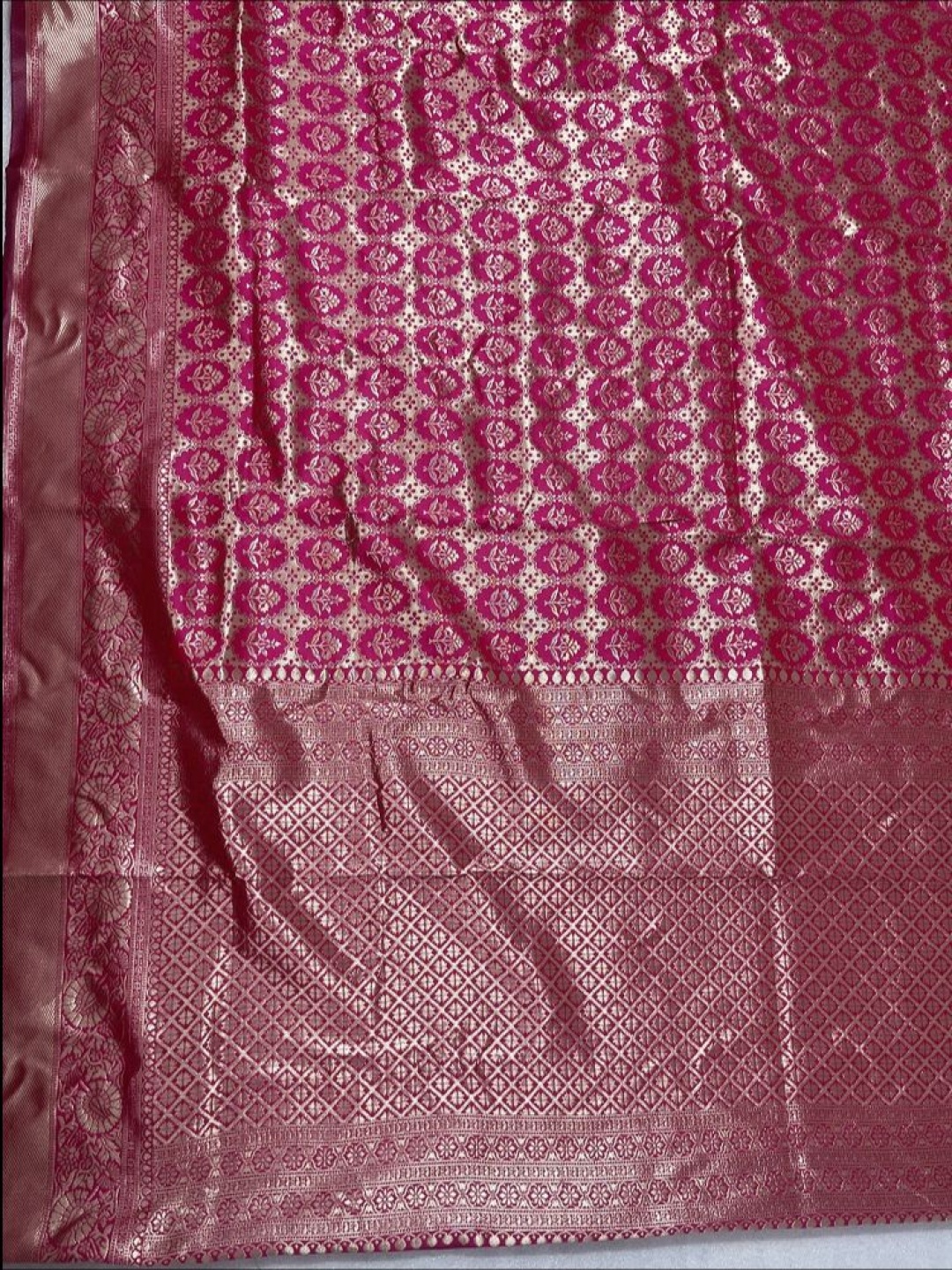 

S.K.C Woven Design Zari Border Banarasi Saree With Blouse Piece, Pink