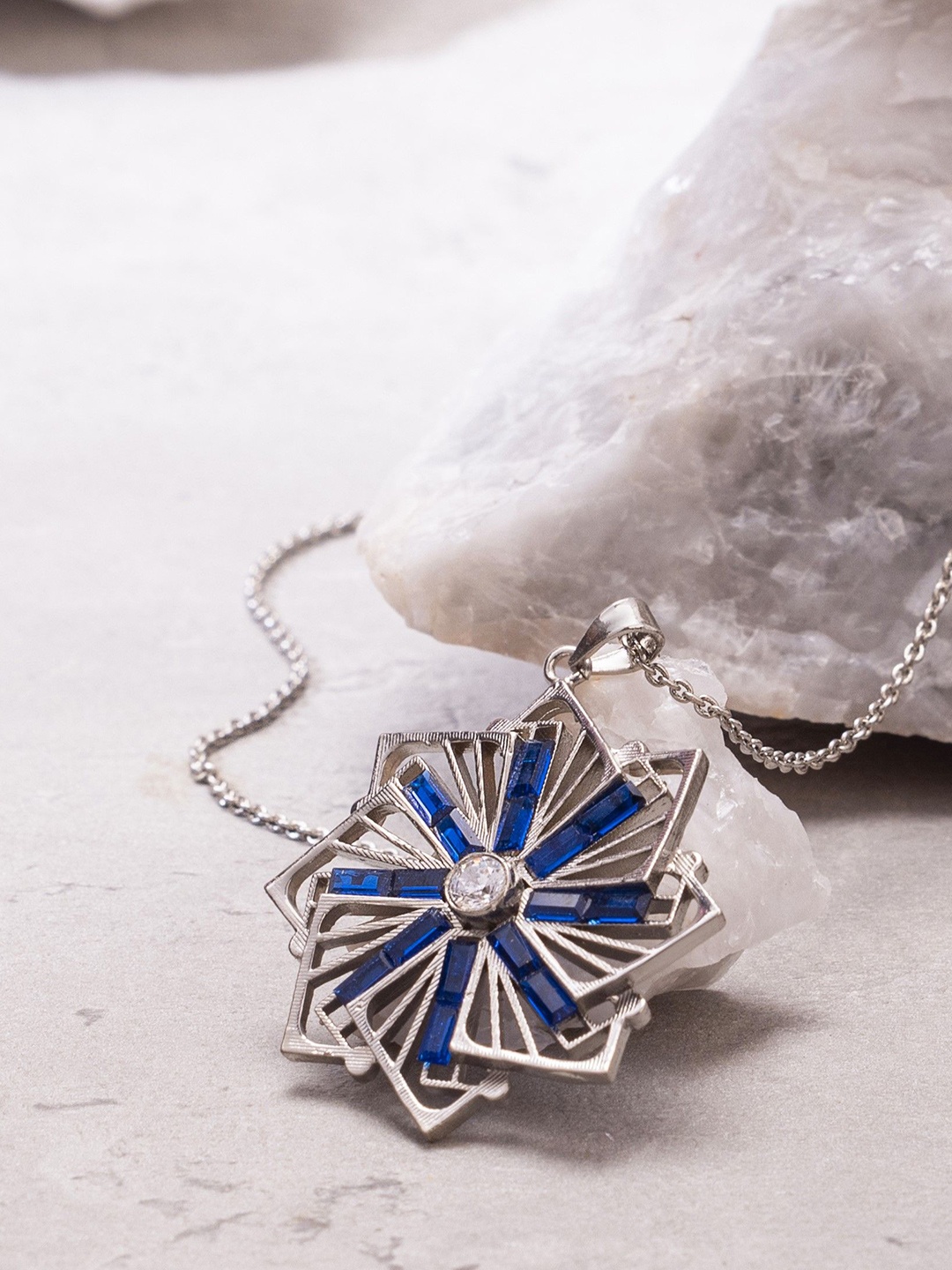 

GAURISH BESPOKE JEWELLERY Silver Plated Rhinestone Studded Pendant