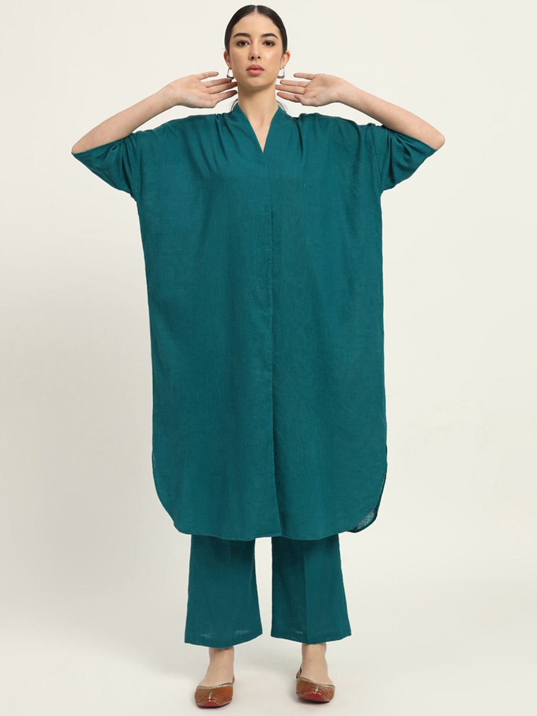 

Thevasa Serene Sojourn V-Neck Pure Cotton Tunic With Trouser, Teal