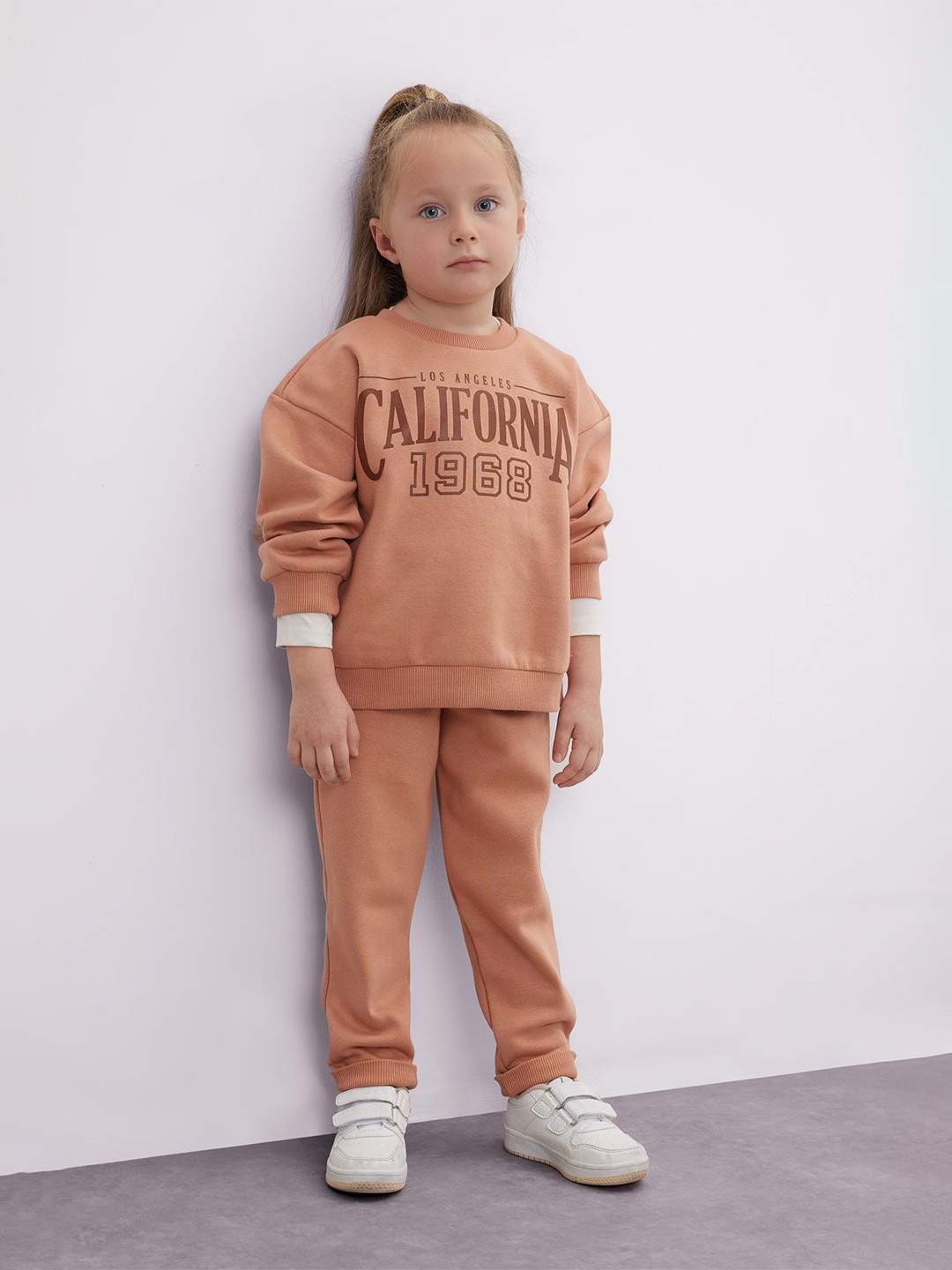 

DeFacto Girls Printed Long Sleeves Sweatshirt With Joggers, Brown