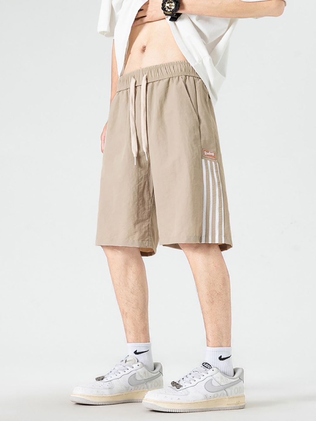 

StyleCast x Revolte Men Loose Fit Shorts, Khaki