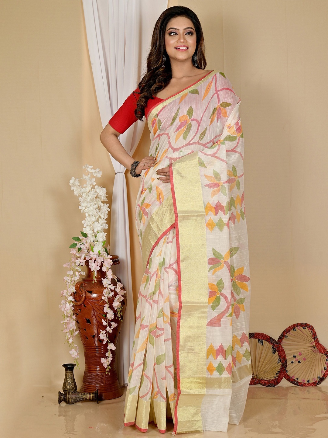 

PuJoy Woven Design Zari Taant Saree, Off white