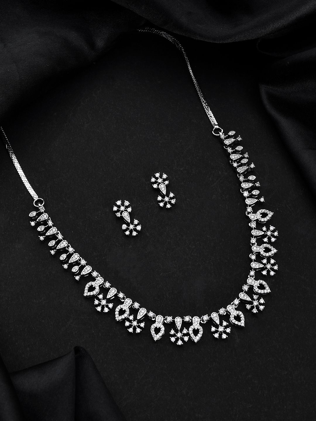 

Voylla Sparkling Essentials Twilight Glam American Diamond Necklace Set, Silver