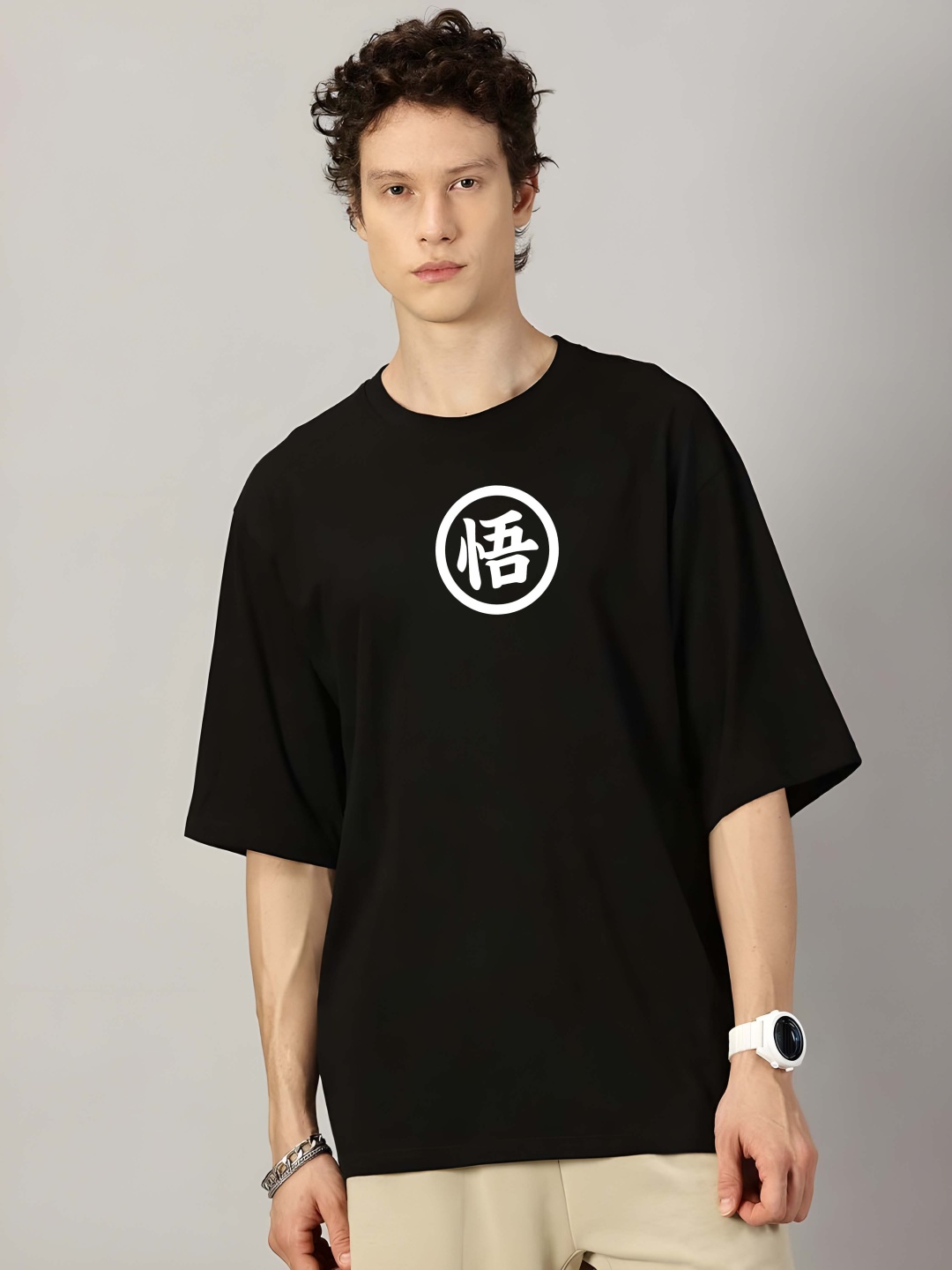 

BOWLIFESTYLE Men Graphic Printed Round Neck Cotton Relaxed Fit T-shirt, Black