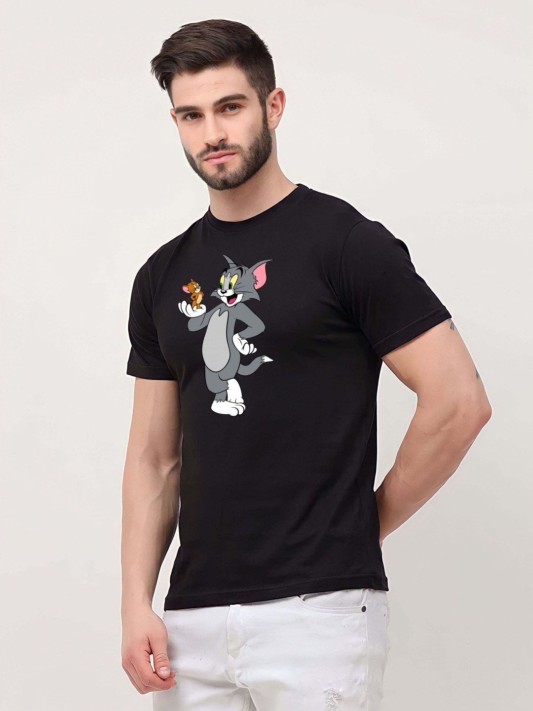 

BOWLIFESTYLE Men Graphic Printed Round Neck Cotton T-shirt, Black
