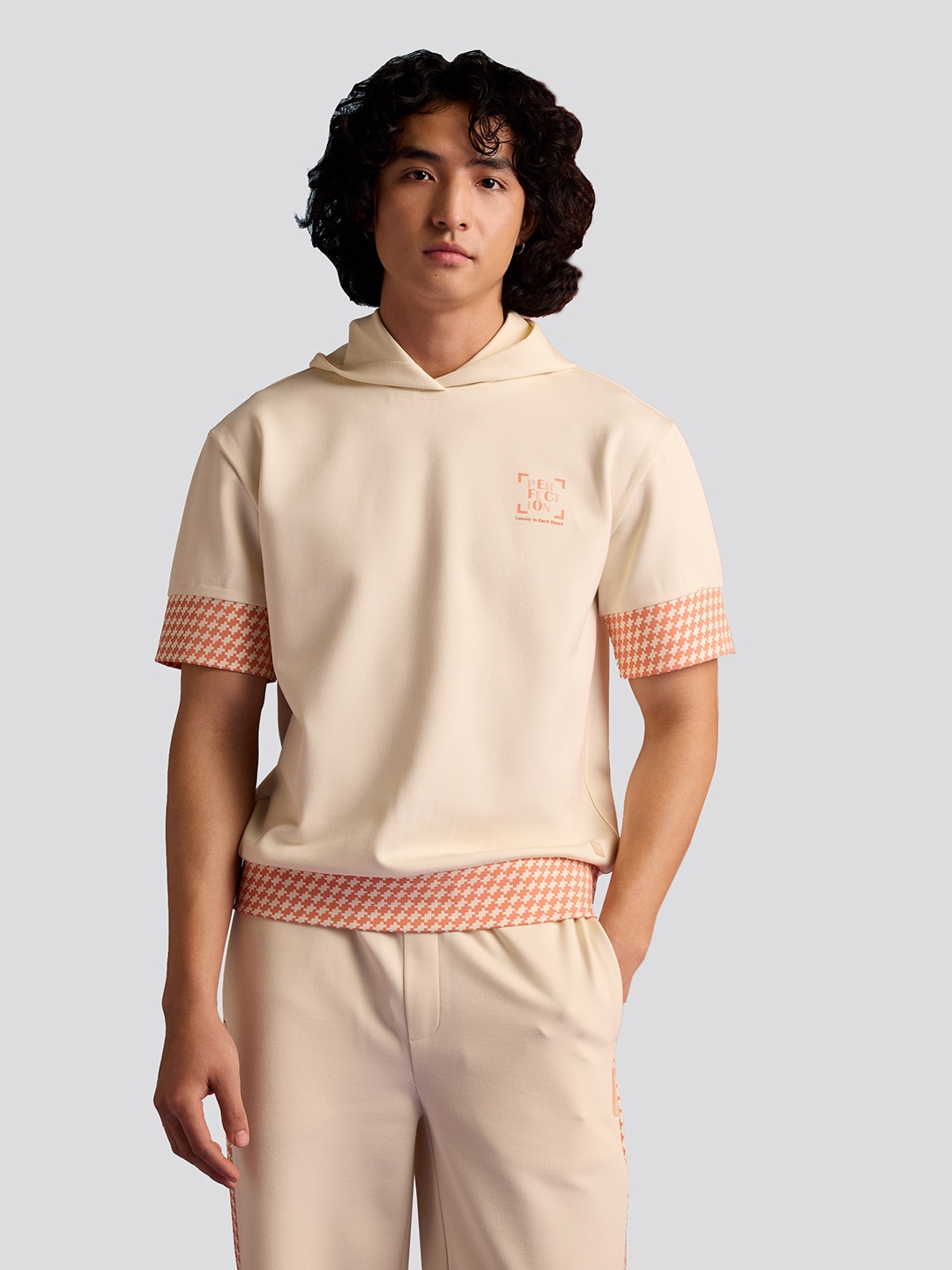 

Muvazo Hooded Cotton T-shirt, Off white