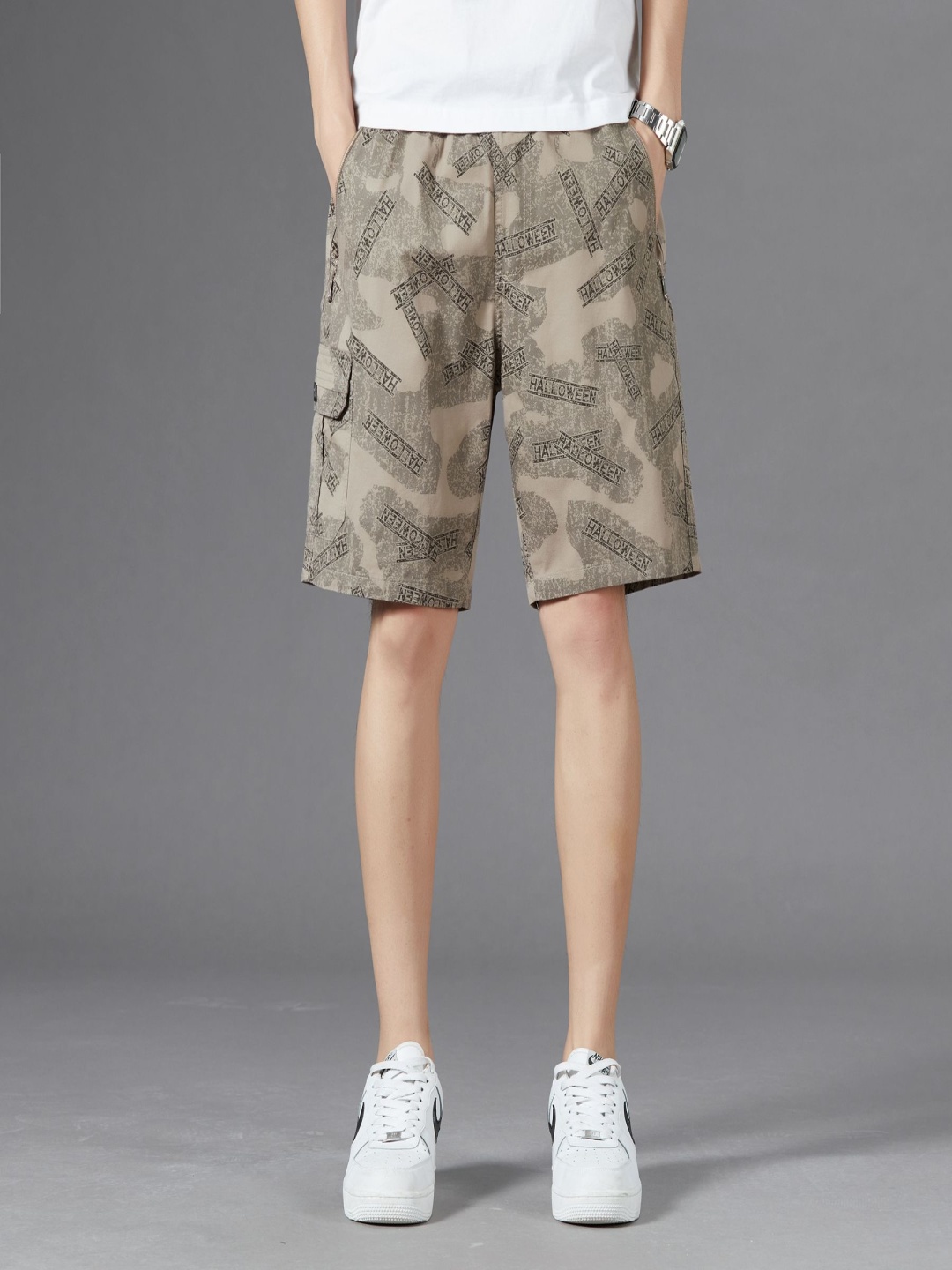 

StyleCast x Revolte Men Printed Shorts, Grey