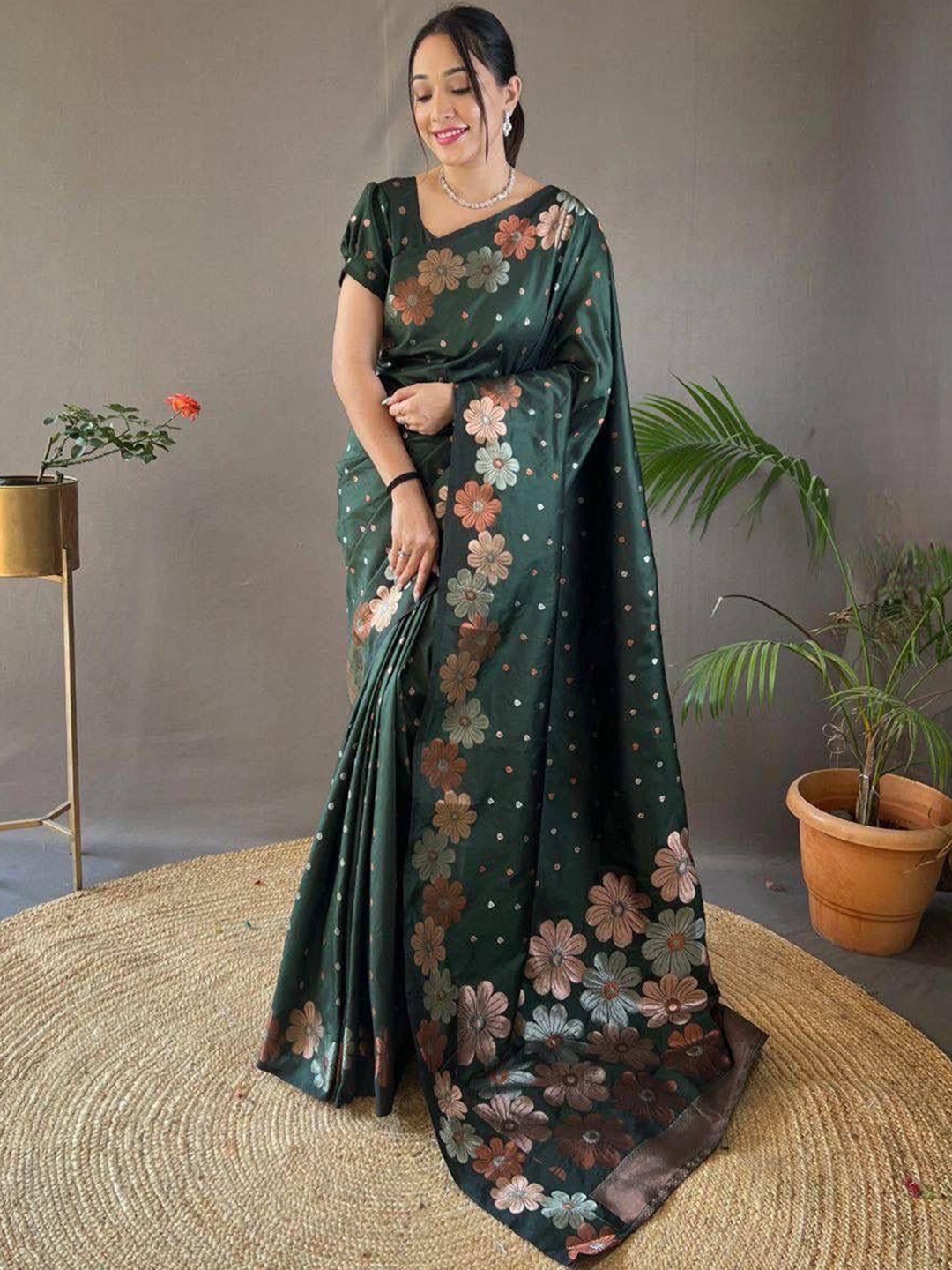 

S.K.C Woven Design Zari Silk Banarasi Saree, Green
