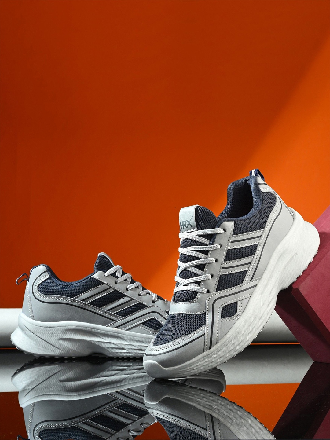 

HRX by Hrithik Roshan Men Mesh Running Non-Marking Shoes, Grey