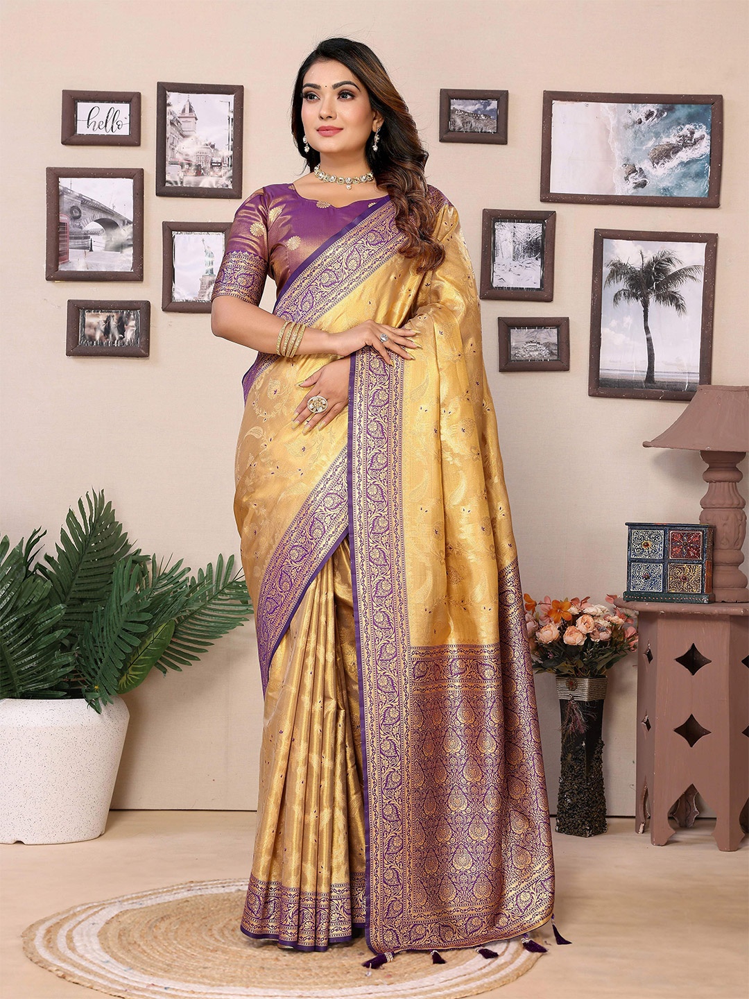 

Vintro Woven Design Zari Tissue Banarasi Saree, Yellow