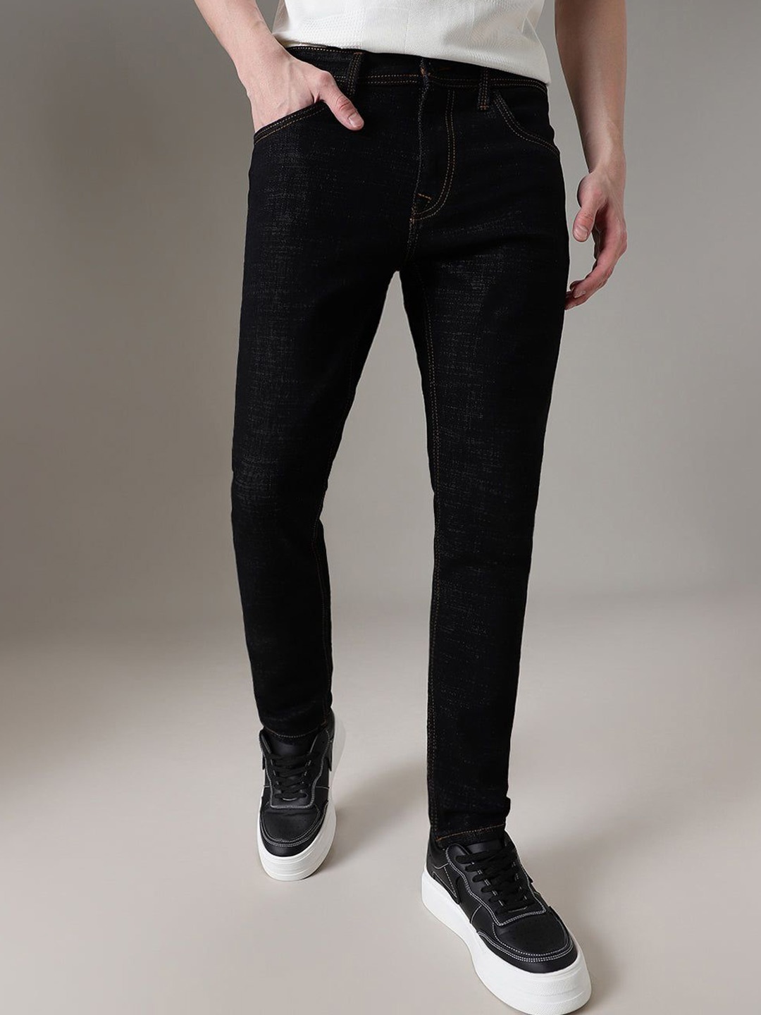 

Banana Club Men Slim Fit Mid-Rise Stretchable Jeans, Black