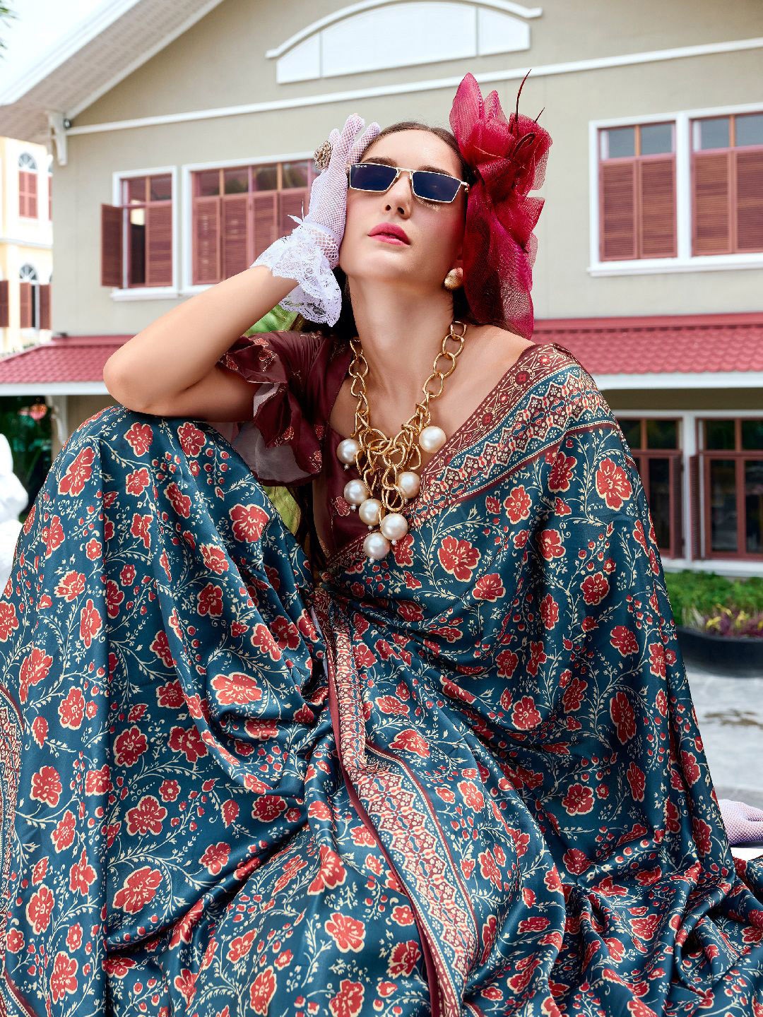 

Mitera Ethnic Motifs Satin Saree, Blue