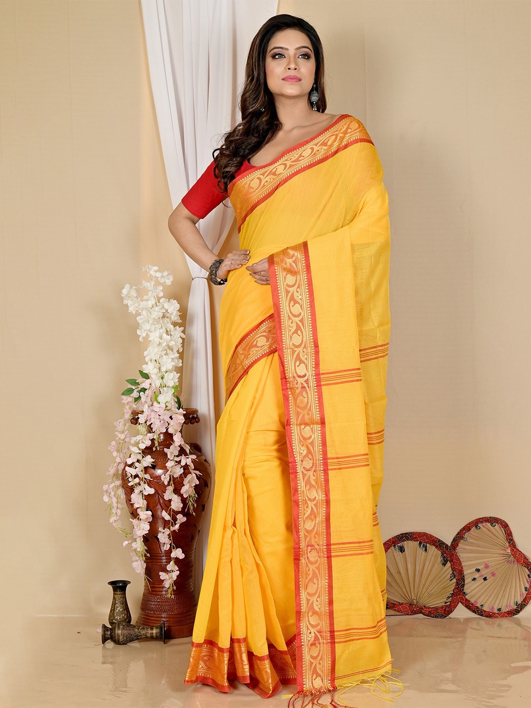 

PuJoy Woven Design Zari Pure Cotton Taant Saree, Yellow