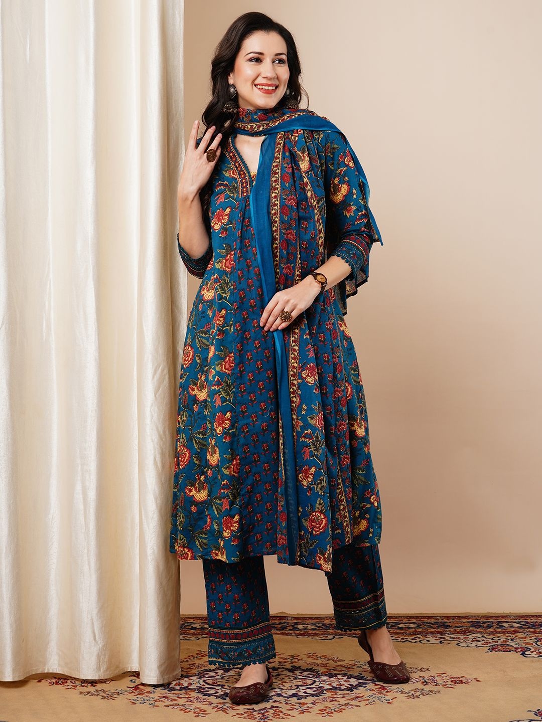 

FASHOR Floral Printed Panelled Pure Cotton Kurta With Trousers And Dupatta, Blue