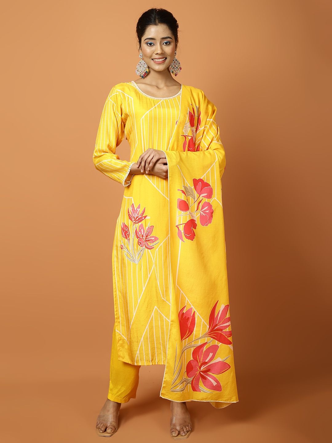 

Meena Bazaar Floral Printed Sequinned Straight Kurta With Trouser And Dupatta, Mustard