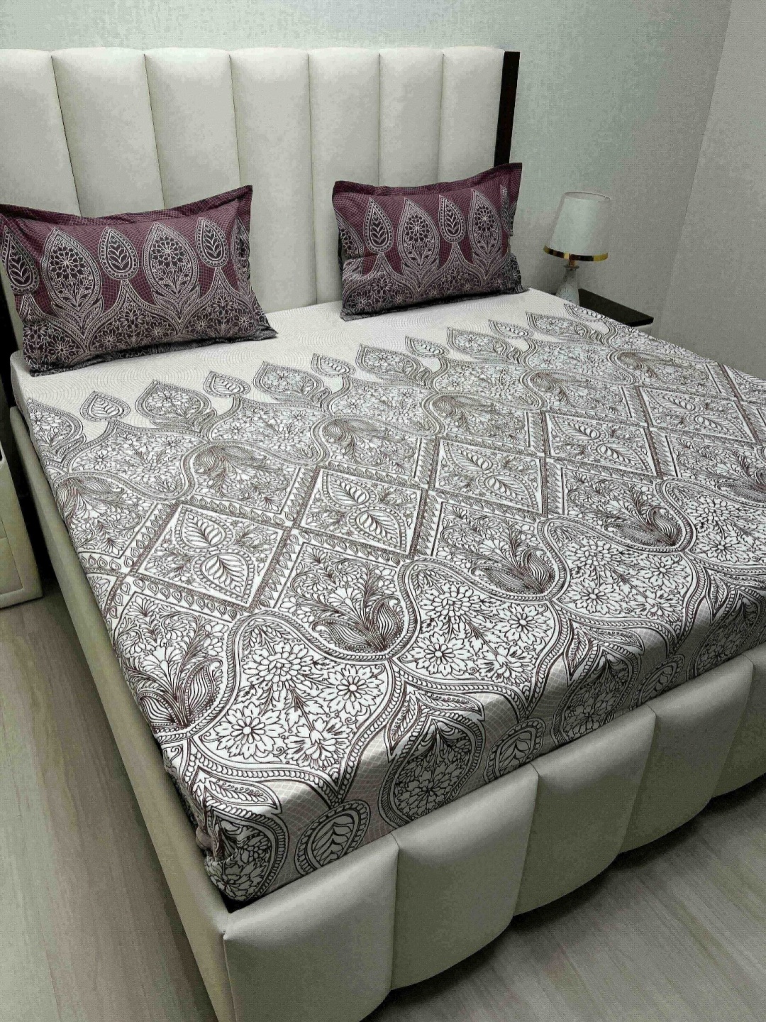 

Pure Decor Lifestyle White Printed Pure Cotton 380 TC King Bedsheet Set 2.74 m x 2.74 m