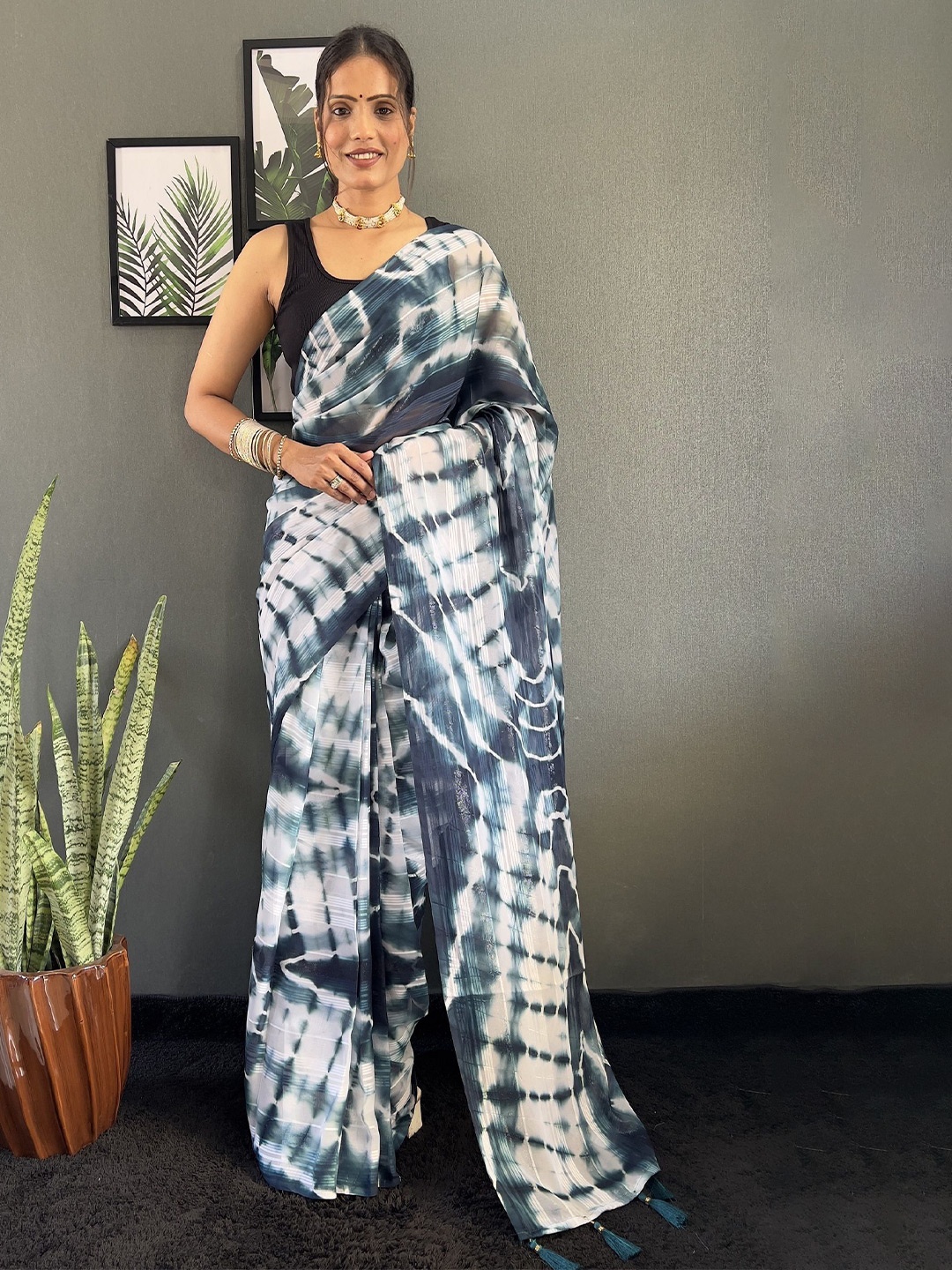 

A TO Z CART Tie and Dye Ready To Wear Pure Georgette Saree, Teal