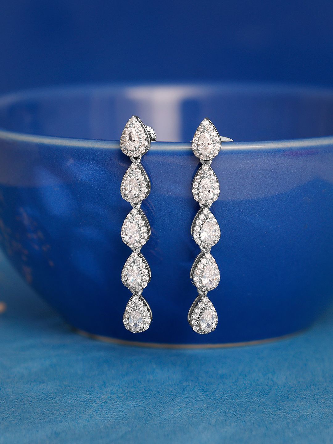 

GIVA Contemporary Studs Earrings, Silver