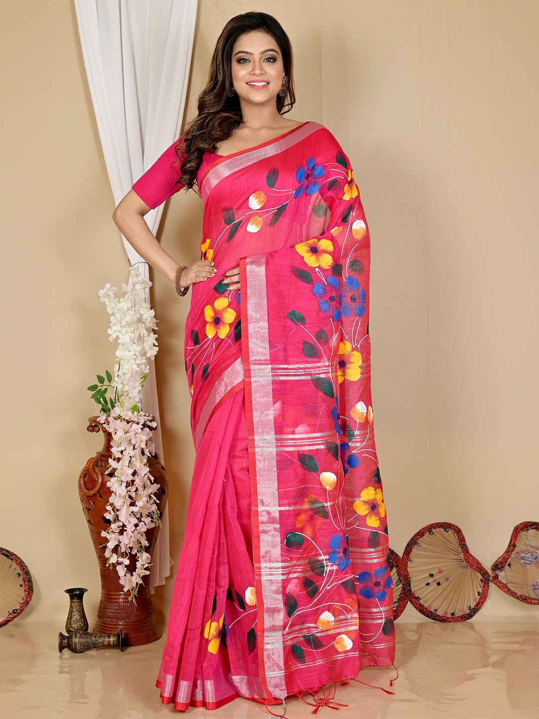 

DipDiya Floral Hand Painted Zari Taant Saree, Pink