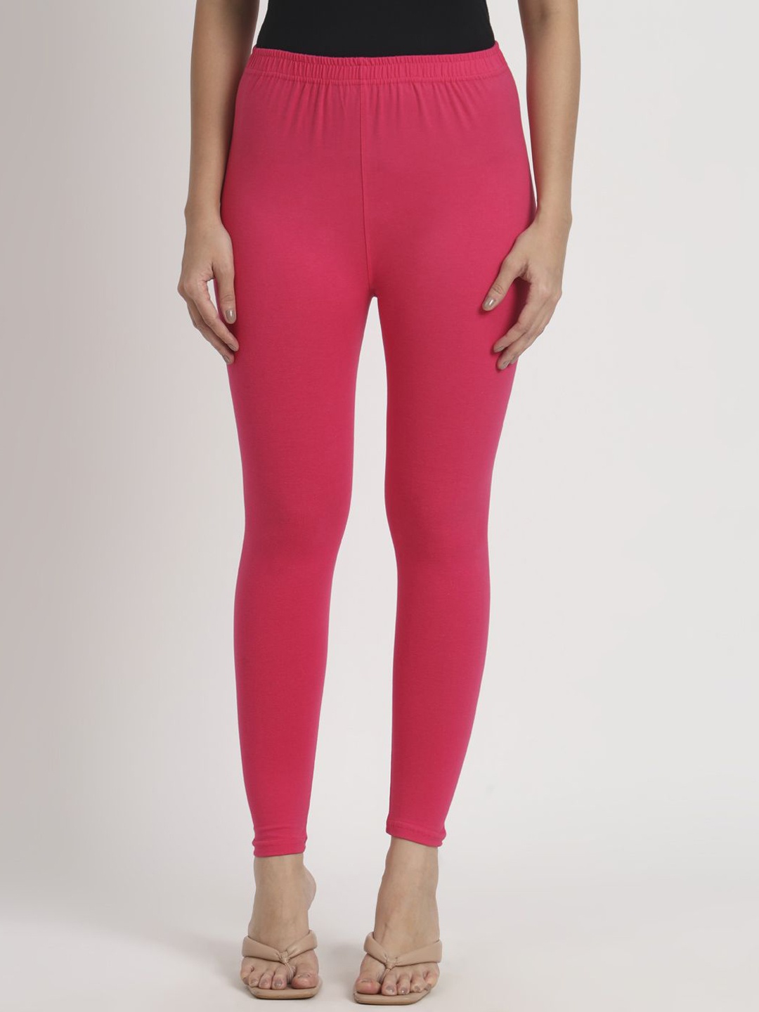 

Thread Plus Women Ankle Length Super Stretchable Solid Cotton Leggings, Magenta