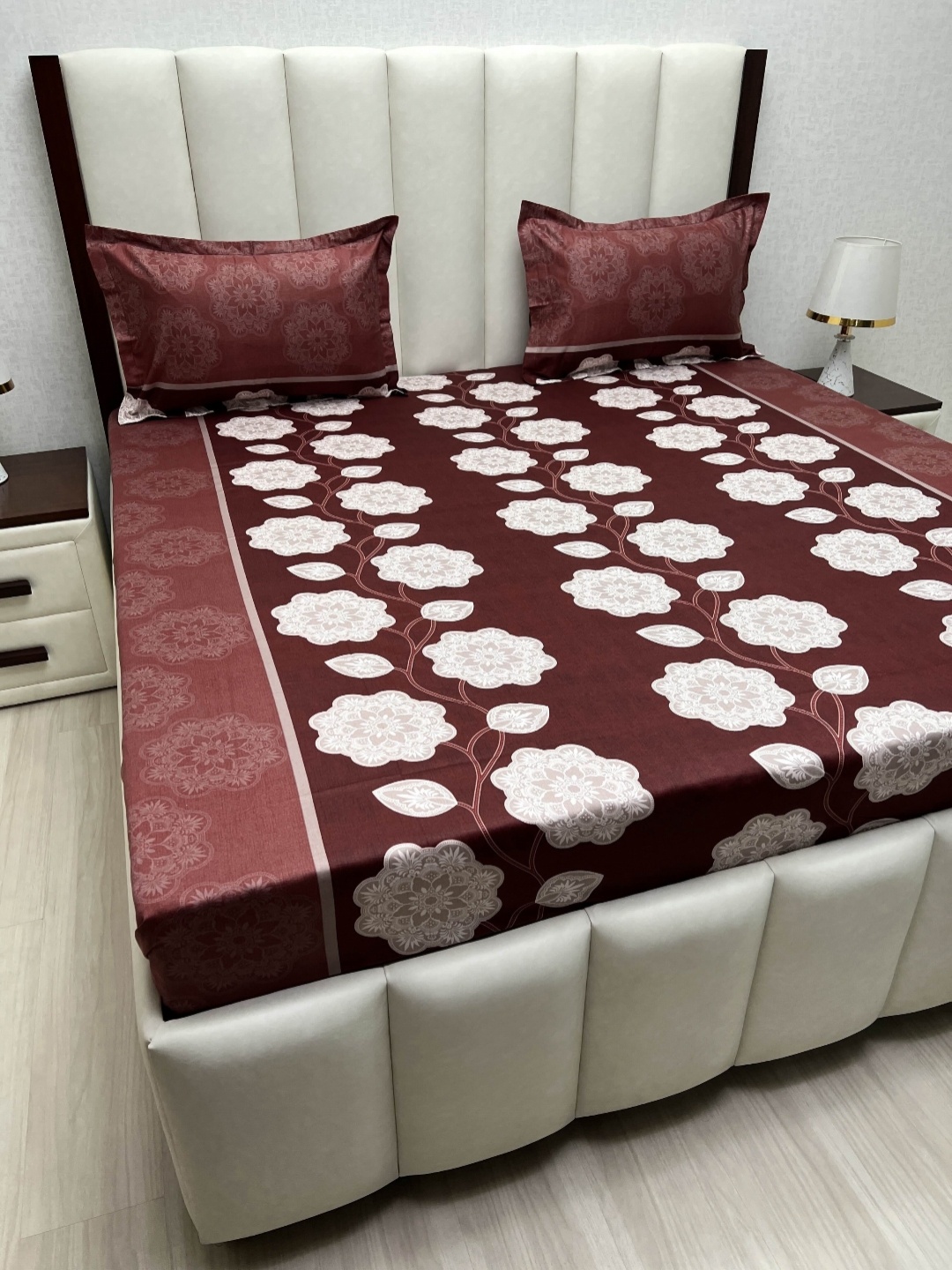 

Pure Decor Passion Fur Maroon Printed 330 TC Pure Cotton Queen Bedsheet Set 2.28m x 2.54m