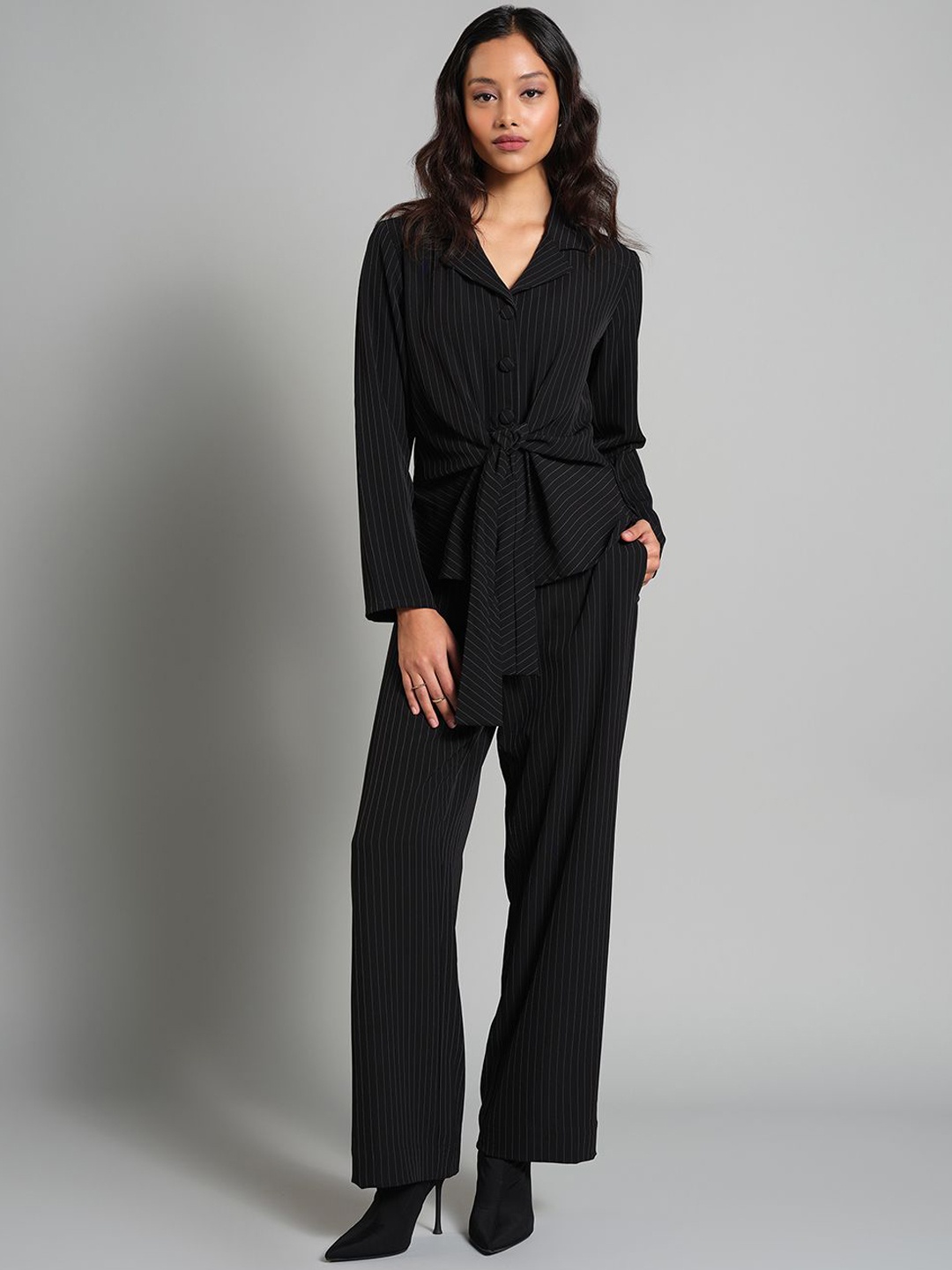 

AND Women Striped Lapel Collar Shirt And Trouser, Black