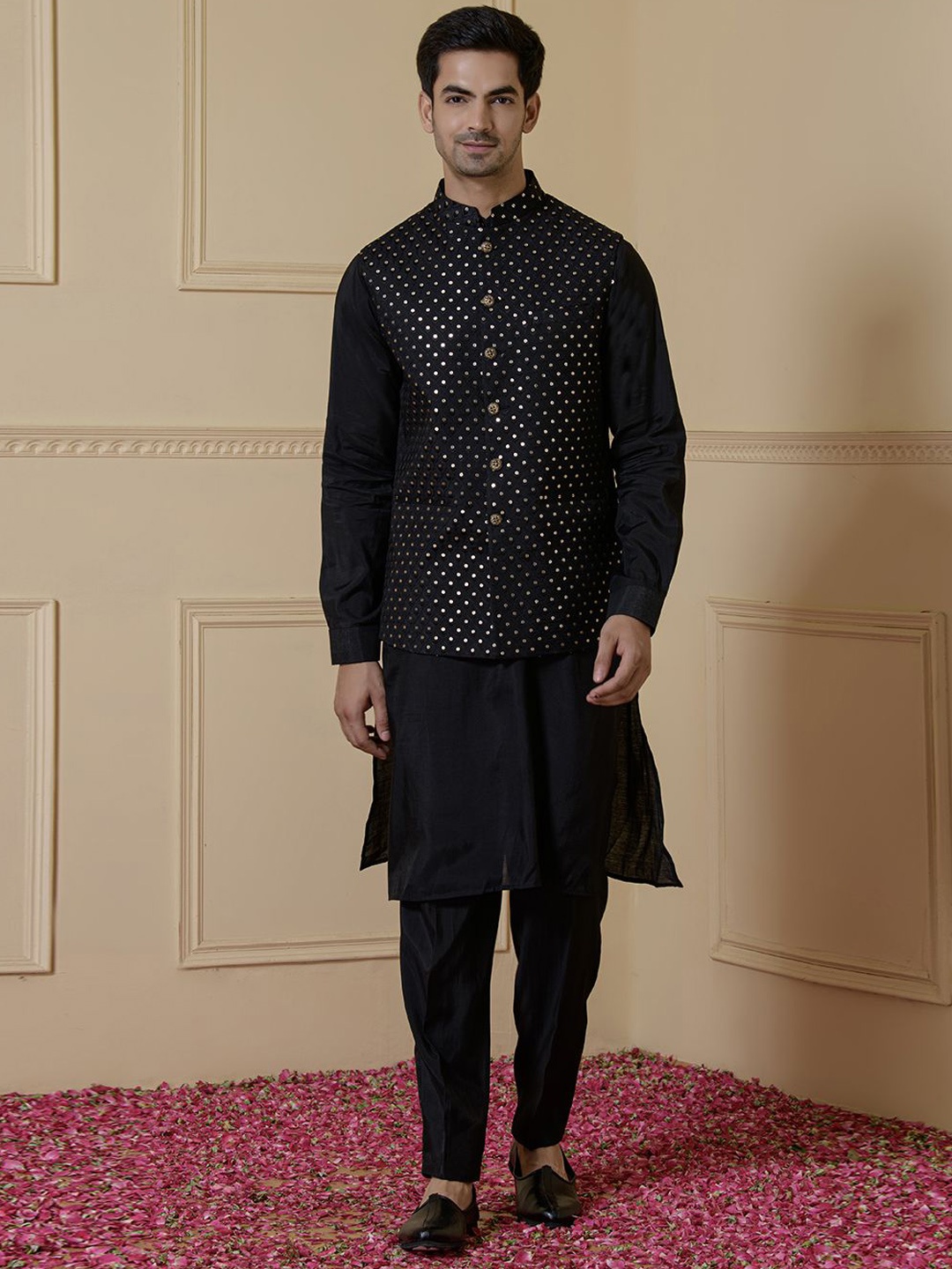 

Satwaa Mandarin Collar Cotton Silk Straight Kurta With Trouser & Nehru Jacket, Black