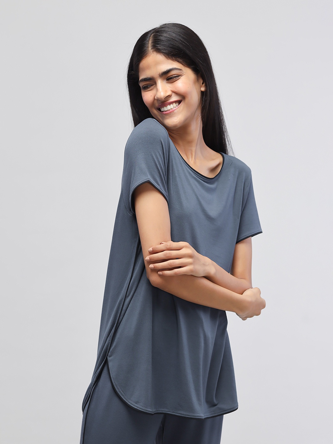 

necesera Women Styled Back Top, Grey