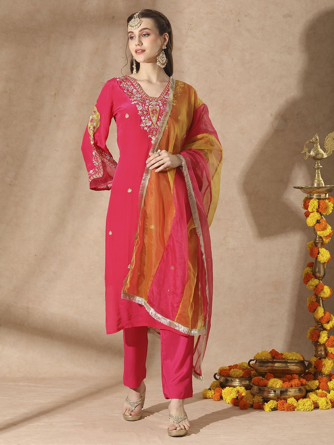 

FASHOR Floral Embroidered V-Neck Straight Kurta With Trousers And Dupatta, Pink