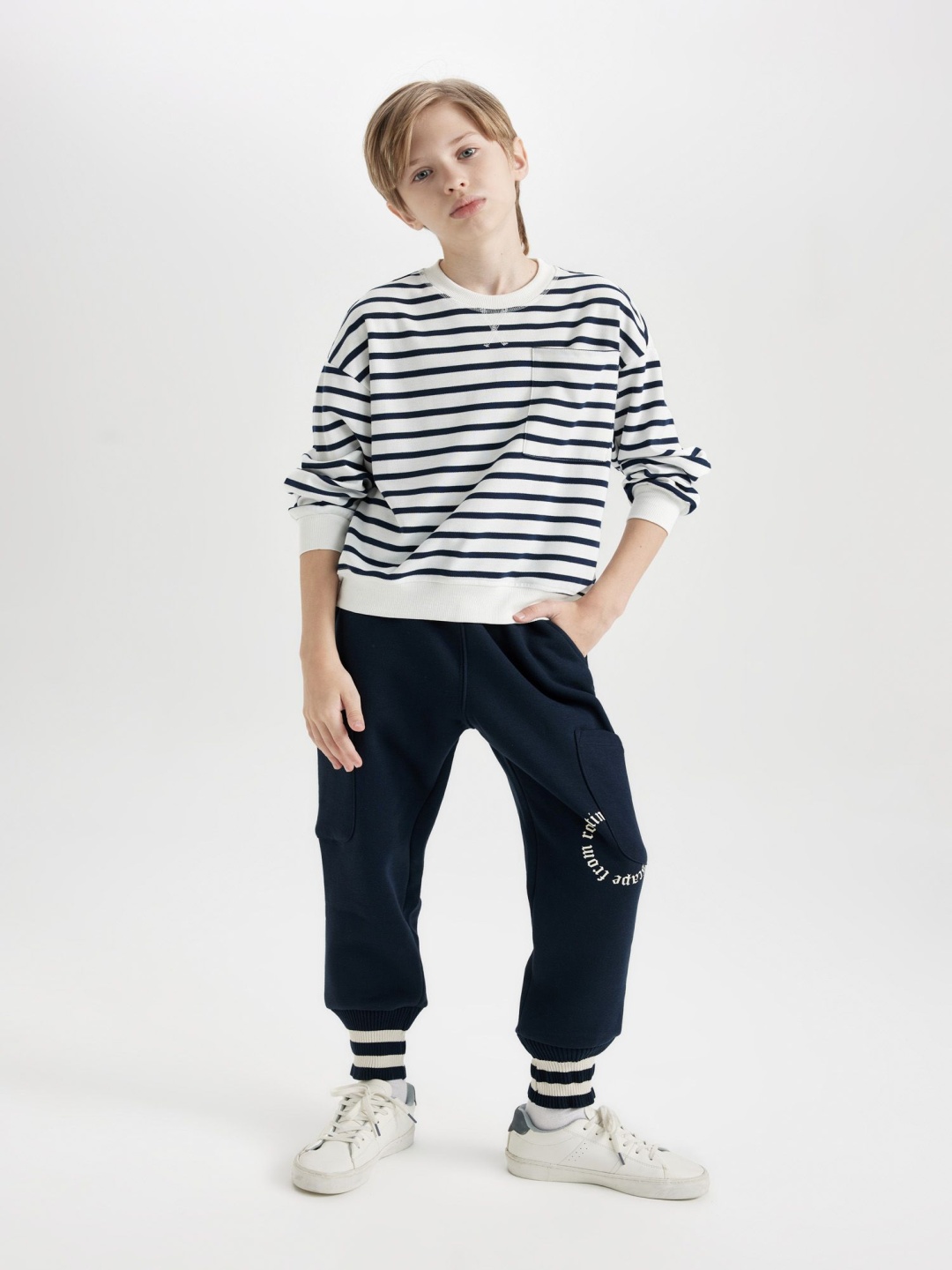 

DeFacto Boys Joggers Trousers, Na