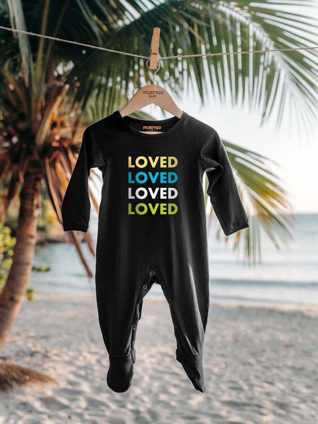 

FFLIRTYGO Infants Valentine Day Printed Cotton Sleepsuit, Black