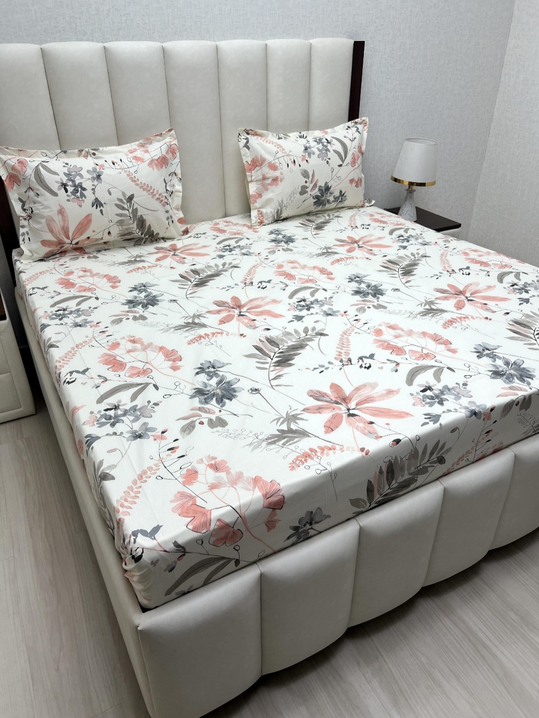 

Pure Decor Royal Velar White Printed Pure Cotton 330 TC King Bedsheet Set 2.74m x 2.74m