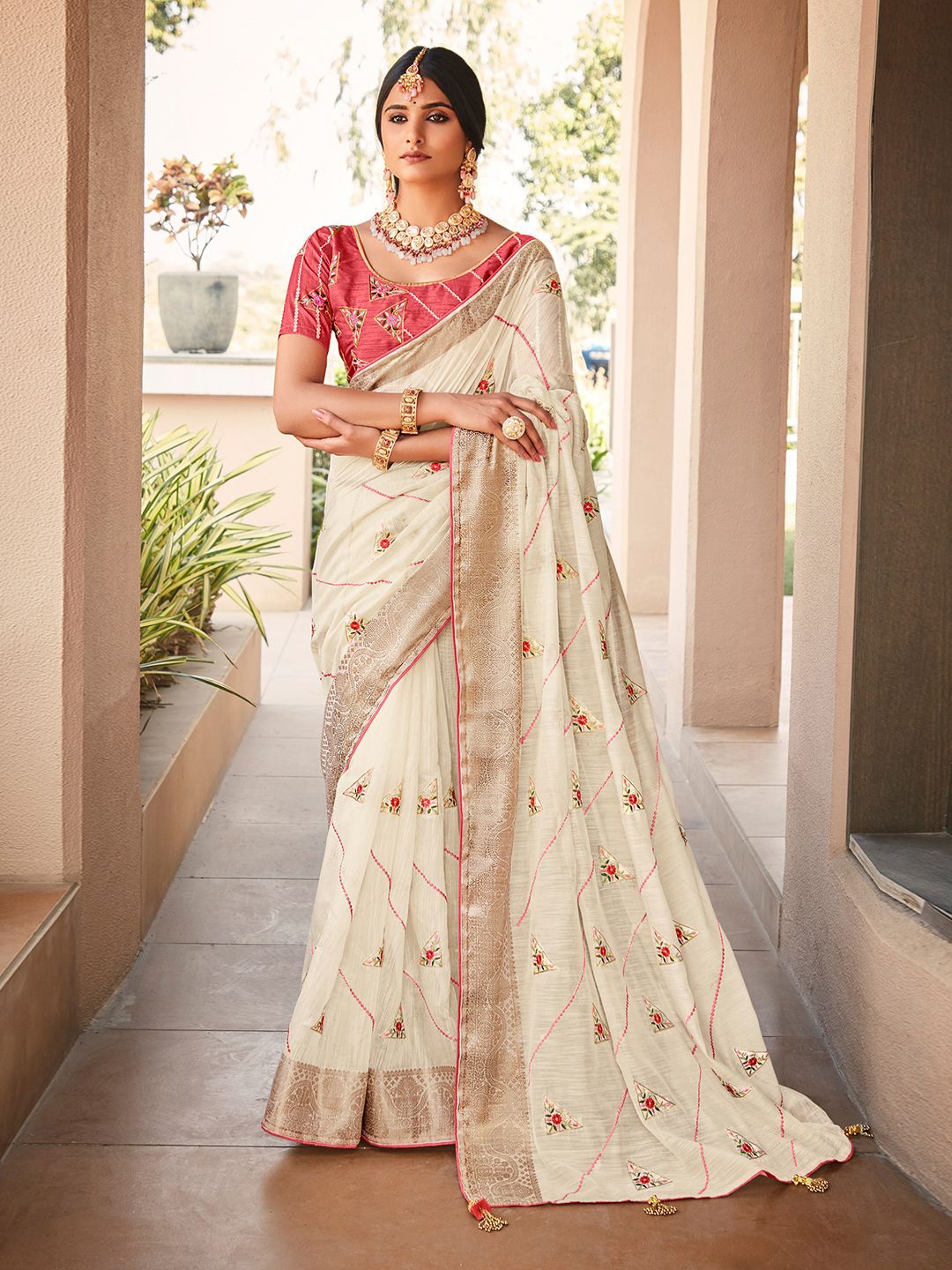 

Mitera Floral Embroidered Saree, White