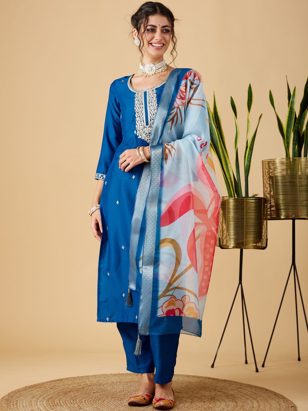 

MOKOSH Floral Embroidered Round Neck Straight Kurta With Trousers And Dupatta, Teal