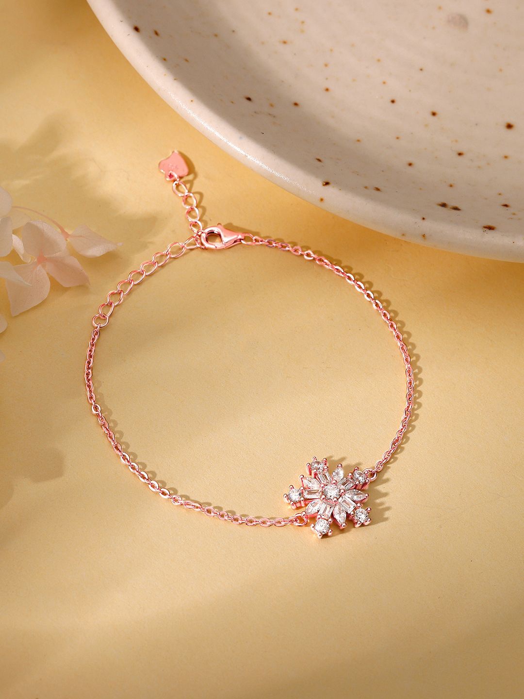 

GIVA Women Sterling Silver Rose Gold-Plated Link Bracelet