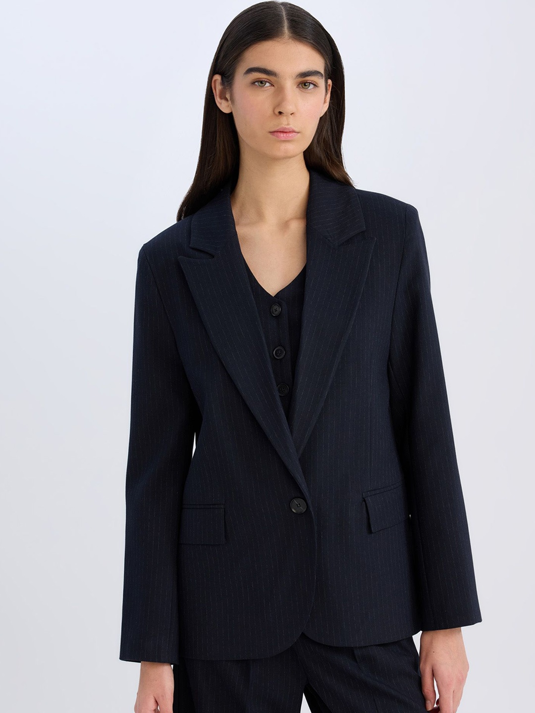 

DeFacto Striped Notched Lapel Single Breasted Blazer, Navy blue