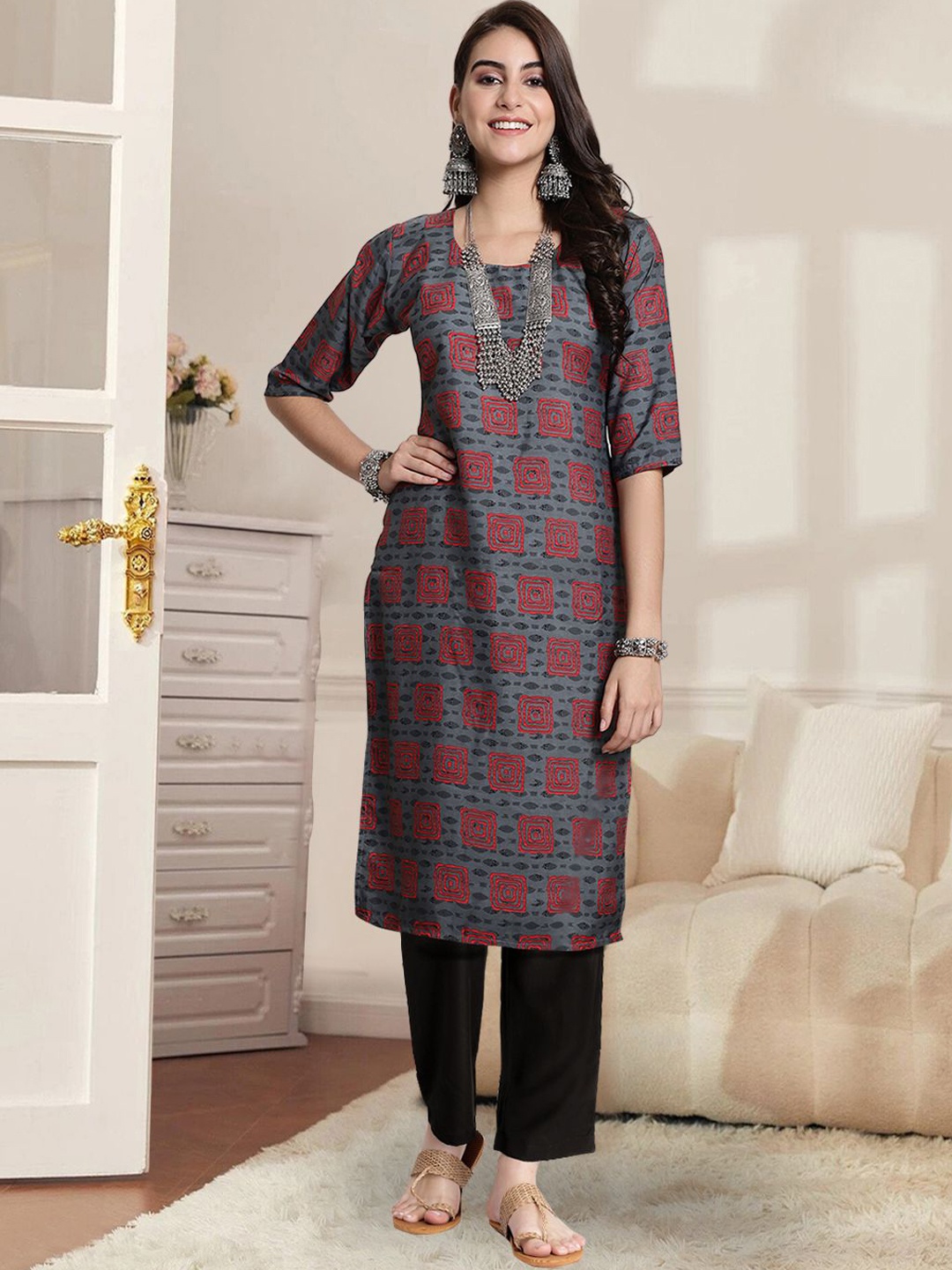 

7Threads Geometric Printed Round Neck Straight Kurta With Trouser, Grey