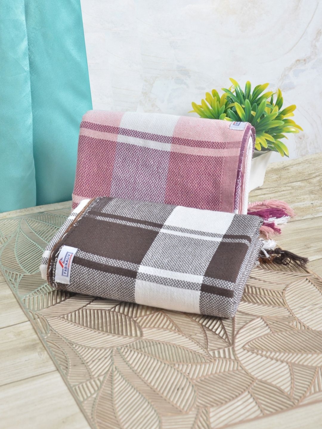 

FABINALIV White & Purple 2 Striped Cotton 225 GSM Bath Towel