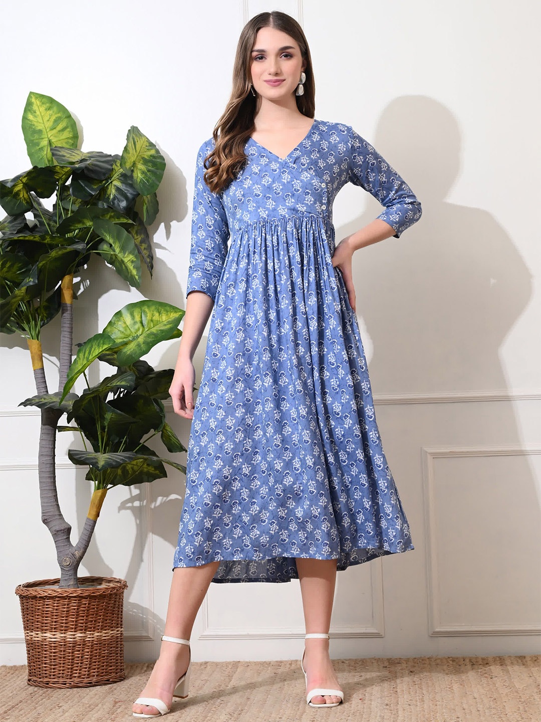 

DECKEDUP Women Floral Printed Wrap Midi Dress, Blue