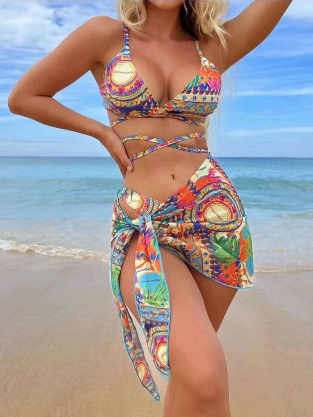

Plus Curvves Women Printed Lace Up Backless Triangle Bra with Bottom Swimwear, Green