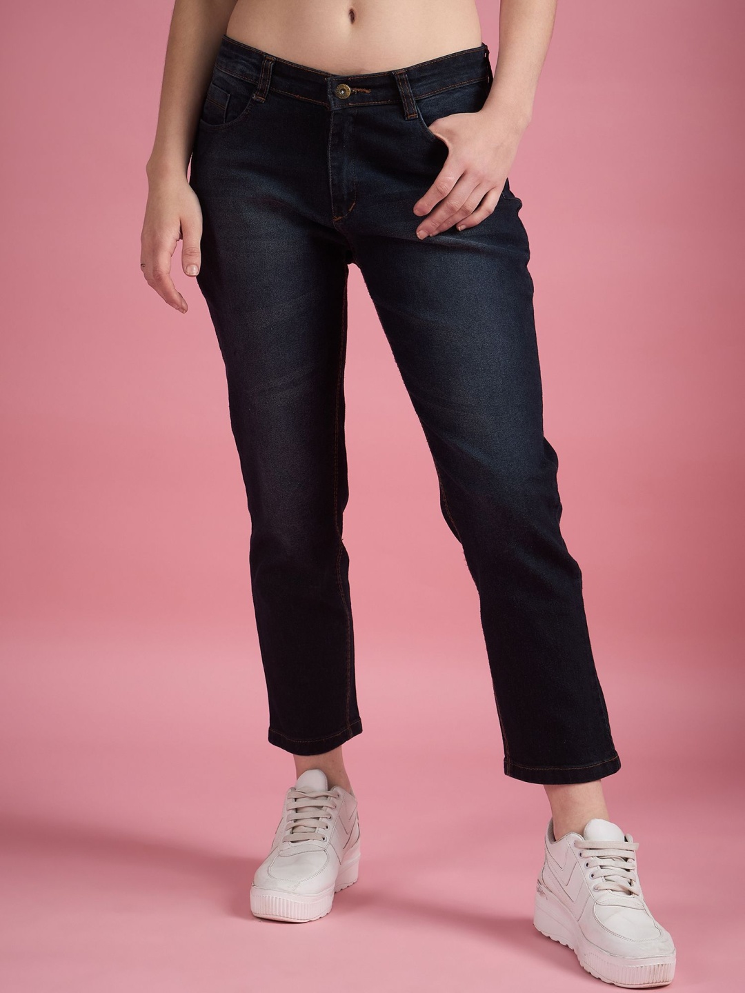 

DressBerry Women Classic High-Rise Light Fade Jeans, Black