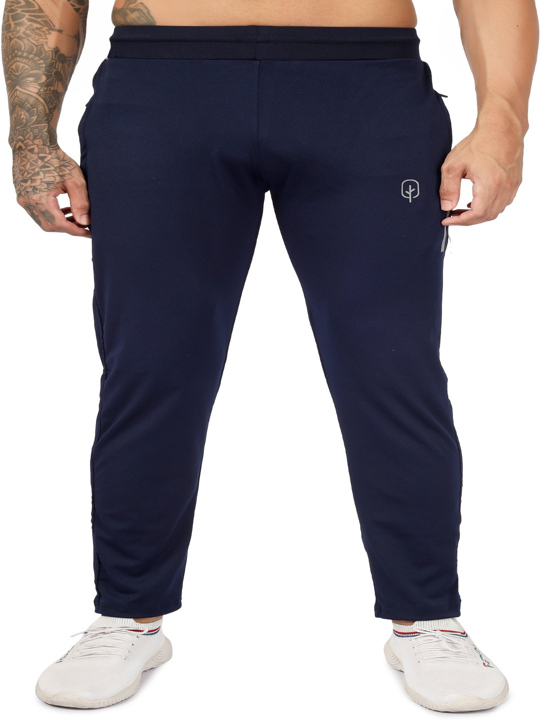

BLUEFICUS Men Logo Printed Detail Track Pants, Navy blue