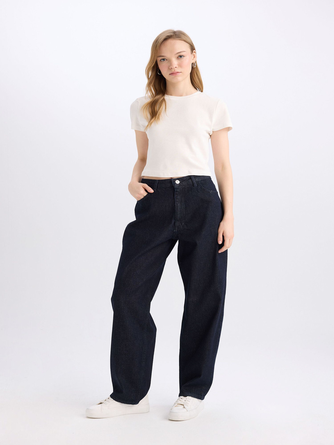 

DeFacto Women High-Rise Cotton Baggy Jeans, Navy blue