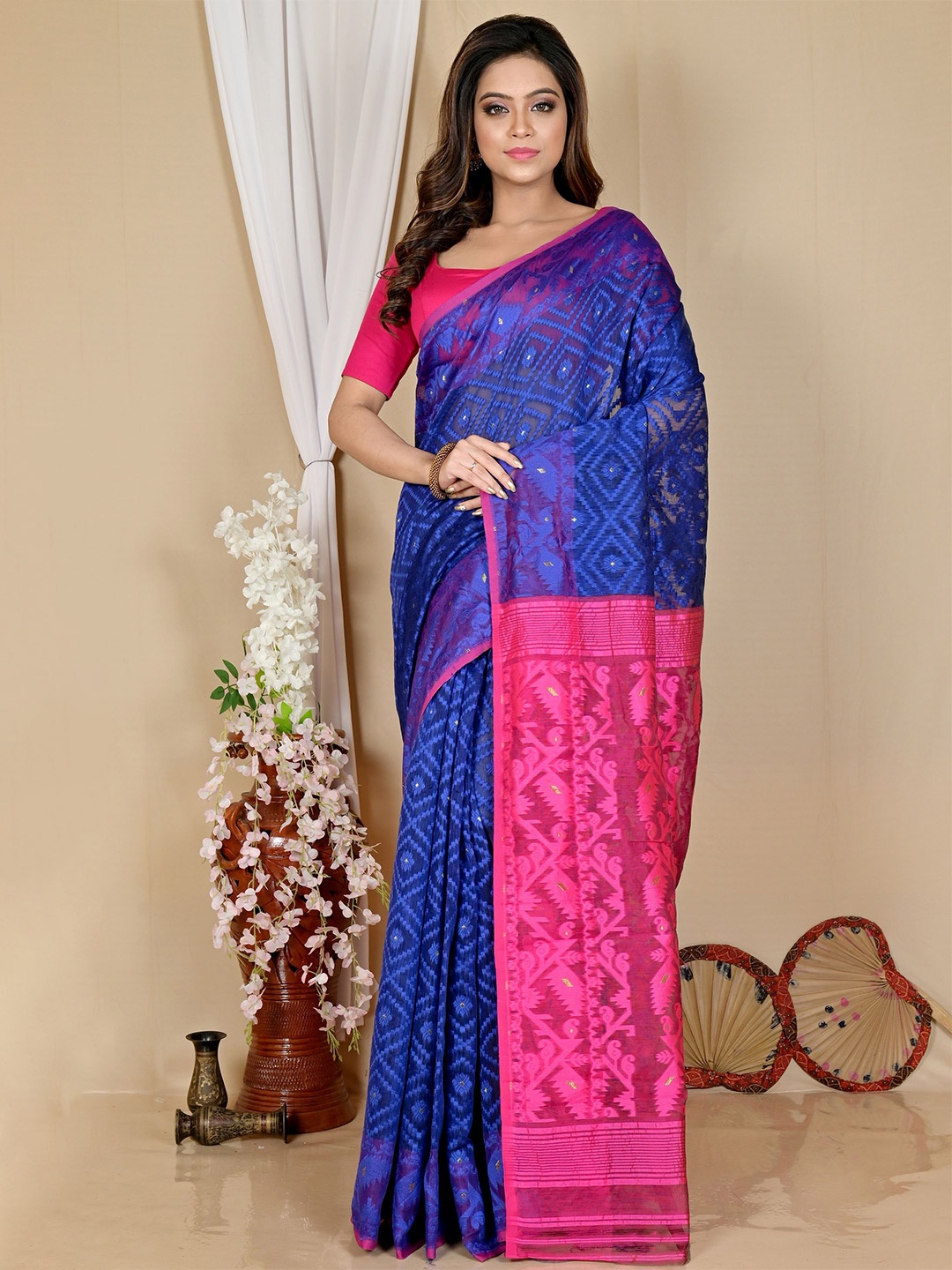 

DipDiya Woven Design Jamdani Saree, Blue