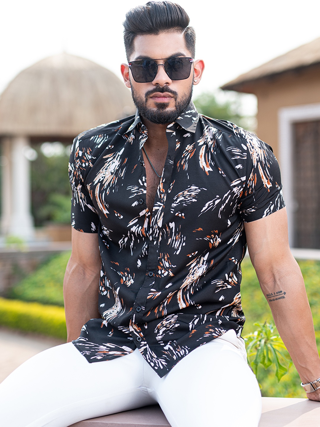 

Tistabene Men Comfort Floral Opaque Printed Casual Shirt, Black