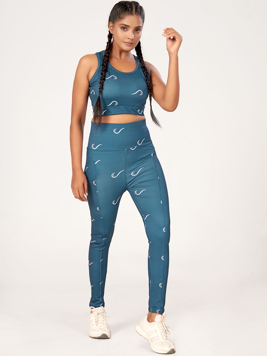 

POOJARAN SAREE Printed High Rise Tights, Turquoise blue
